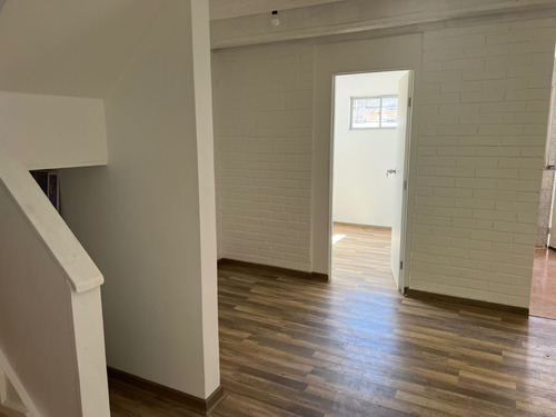 Casa De 2 Pisos, 3d-1b, Villa España, Puente Alto