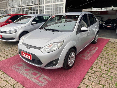 Imagem 8 de 9 de Ford Fiesta 1.6 Rocam Se Sedan 8v Flex 4p Manual