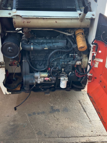 Imagen 5 de 6 de Bobcat Minishower Modelo 753