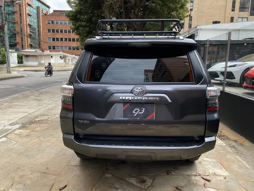 Toyota 4Runner SR5