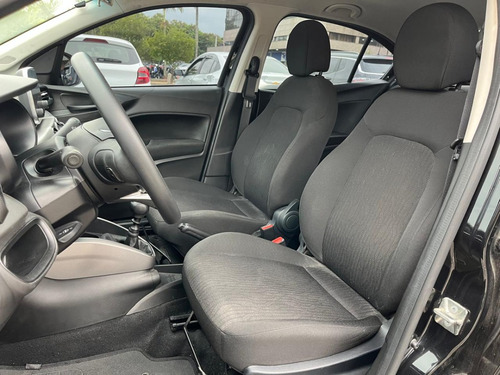 Fiat Cronos 1.3 Drive Flex 4p