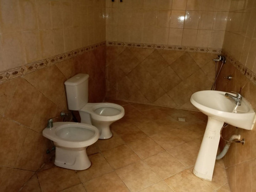 Imagen 9 de 15 de Venta Casa La Comercial (ref: Rgo-350)