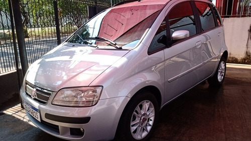 Imagem 1 de 6 de Fiat Idea 2010 1.4 Elx Flex 5p