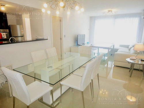 Forest Tower Ii, 3 Dorm, 2 Baños,1 En Suite, Muy Bien Puesto!