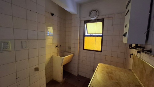 Se Vende Departamento 1 Dorm. Monoblock Stabio
