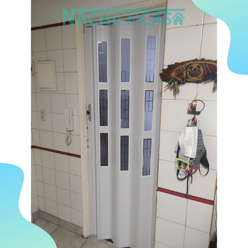 Puerta Plegadiza Pvc Medio Vidrio 0,74x2m De 10mm Plegable