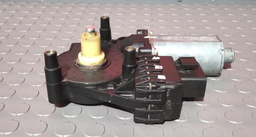 Motor De Elevador De Audi A4, 2000, Izq (chofer Trasero) (Usado)