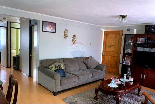 Imagen 16 de 28 de Bella Casa De Un Piso En Buen Sector