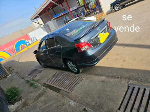 Imagen 5 de 12 de Toyota Yaris 2007 Americana