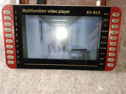 Imagen 2 de 5 de Reproductor De Video Portatil 7 Xy-819