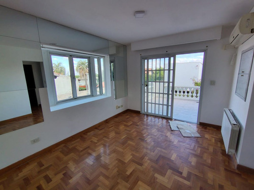 Se Vende Casa En Barrio Dalvian, Mendoza