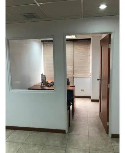 Se Alquila Oficina 100,20m² Ccct