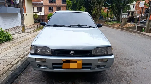 Mazda 323 Coupe Full Inyección