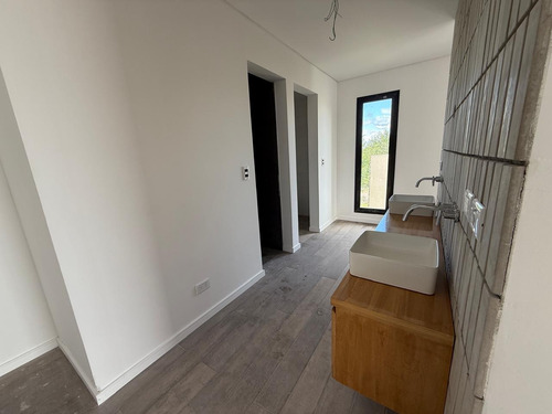 Venta Casa Barrio San Lucas A La Laguna