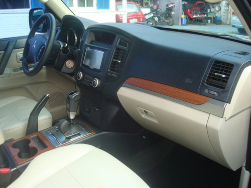 Imagem 11 de 14 de Mitsubishi Pajero Full 3.2 Hpe 4x4 Turbo Intercooler 2011