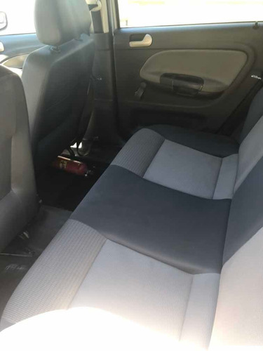 Volkswagen Voyage 1.6 Comfortline Plus 101cv 2010