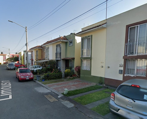 Sk01- Casa En Remate Bancario En C. Angus, Puerta Del Llano, Zapopan, Jal. (65% Debajo De Su Valor Comercial, Solo Recursos Propios)