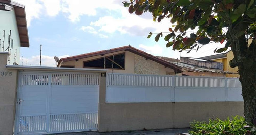 Imagem 9 de 10 de Peruibe - Frente Para Mar, Piscina E Churrasqueira.
