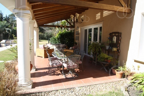 Imagen 3 de 29 de Punta Del Este, Beverly Hills , Residencia De 4 Dormitorios Y Piscina Climatizada.- Ref: 54207
