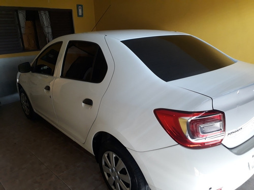 Imagem 5 de 15 de Renault Logan 2018 1.0 12v Authentique Sce 4p
