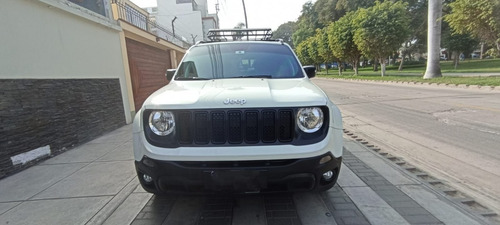 Imagen 3 de 15 de Jeep Renegade Sport