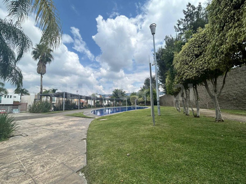 Casa En Renta, En Sendero De Las Moras, Tlajomulco De Zuñiga, Jal.