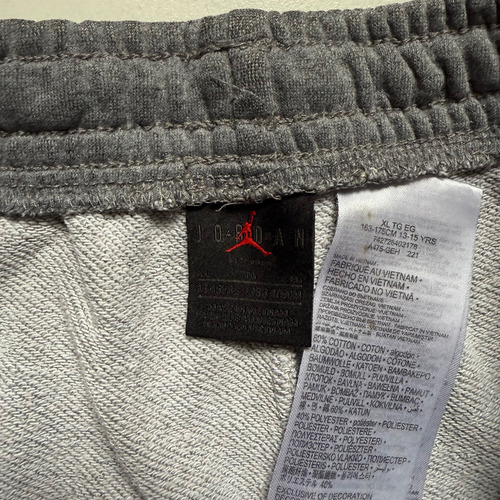 Short Bermuda Jordan Talla S Jumpman Big Side Logo (Usado)