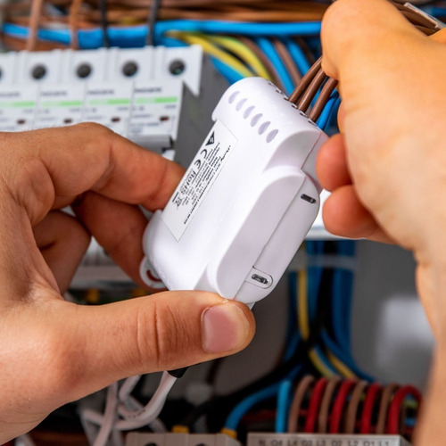 Imagen 3 de 5 de Medidor De Consumo Eléctrico Wifi Trifásico 120a Shelly 3em