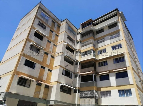 Vendo Apartamento En La Trinidad Sm #24-10815