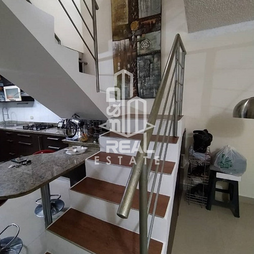En Venta Town House Urbanización Valles De Chara /charallave.