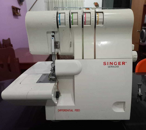 Maquina Coser Overlock Singer Modelo 14sh654