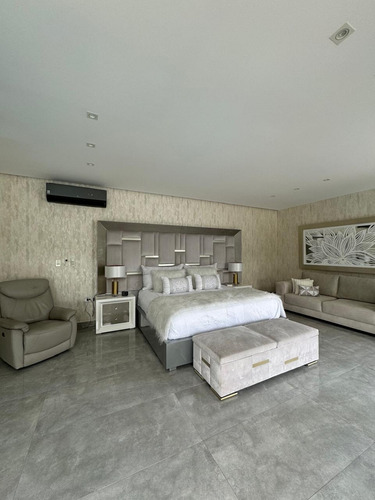 Venta Espectacular Y Lujosa Casa En Rozo