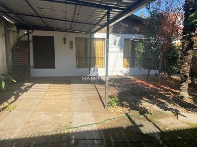 Casa En Venta De 4 Dorm. En Molina