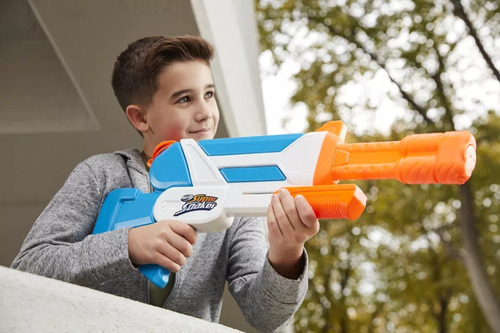 Lanzador De Agua Nerf Super Soaker Twister