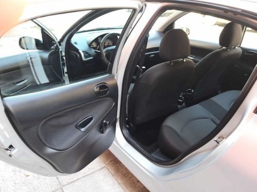 Imagen 12 de 12 de Peugeot 207 2012 1.4 Sedan Xs
