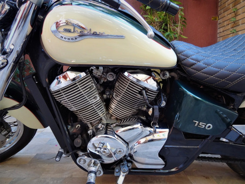 Shadow 750 Ace Honda (canadense) - Verde 42 Mil Km (1998)