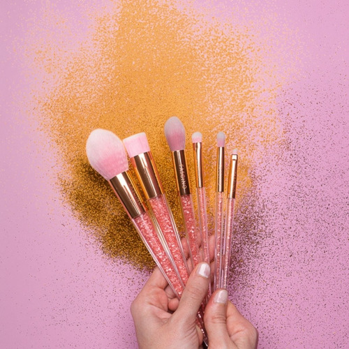 Imagen 2 de 10 de Set 6 Brochas Y Pinceles De Maquillaje Glitter Fascino