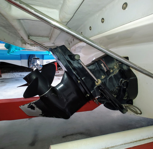Lancha Quicksilver 2400 Cuddy