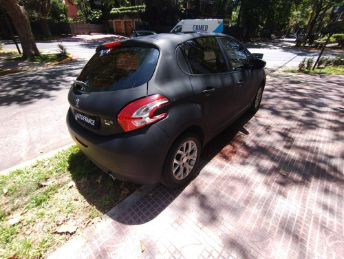Imagen 20 de 25 de Peugeot 208 Allure 1.6 Modelo 2015 126.000 Kms