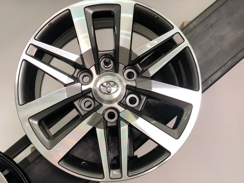 Imagen 1 de 2 de Llantas Originales Toyota Hilux Revo 2019