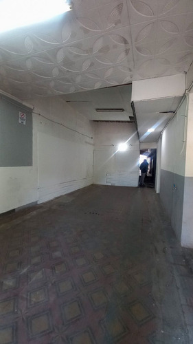 Venta Terreno/galpón Con Locales