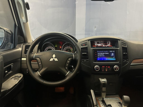 Mitsubishi Pajero Full 3.8 V6 250cv 3p Aut.