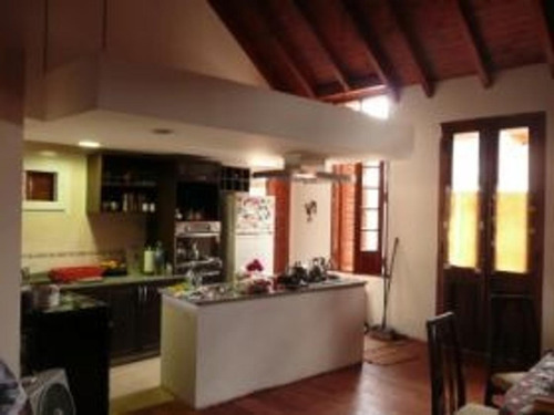 Imagen 5 de 10 de Linda Casa En Calle 3 E/ 102 Bis Y 102.