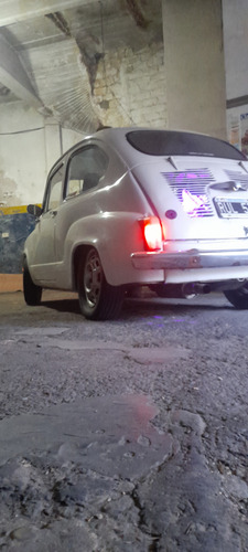 Fiat 600s.