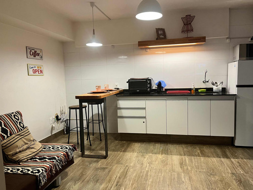 Imagen 2 de 10 de Apto . 1 Dormitorio Y Medio , Zona Montevideo Shopping .