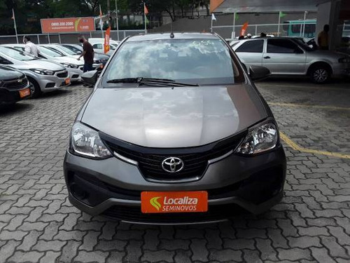 Toyota Etios 1.5 X Plus Sedan 16v Flex 4p Automático