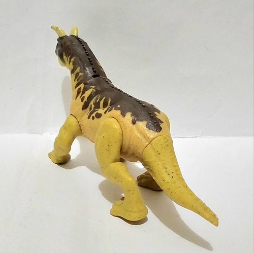 Jurassic World Dino Escape Shringasaurus Wild Pack Mattel (Usado)