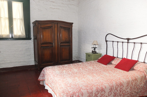 Departamento En San Telmo - Encantador Ph Antiguo Con Patio Colonial - Alquiler Temporario - 3 Ambientes