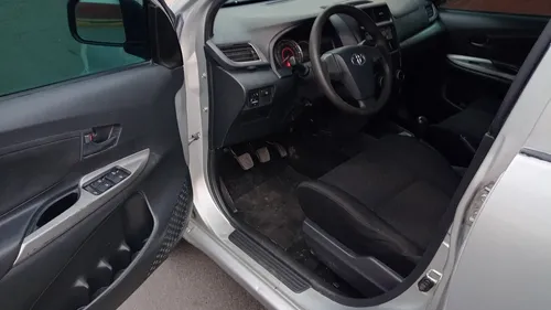 Toyota Avanza 1.5 Premium 99hp Mt