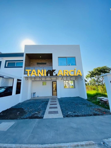 Imagen 1 de 7 de Vendo Casa Hermosa Y Nueva En Fraccionamiento Privado Fortin